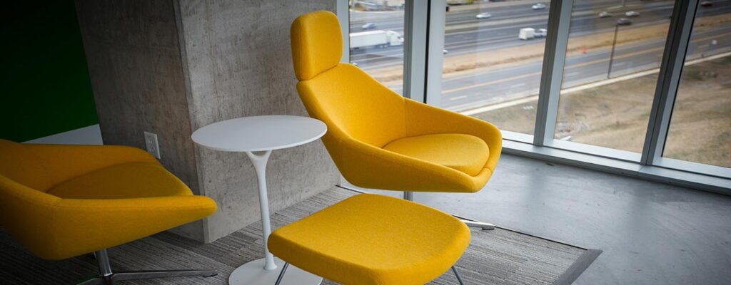 Få ergonomiske kontormøbler uden at gå på kompromis med prisen